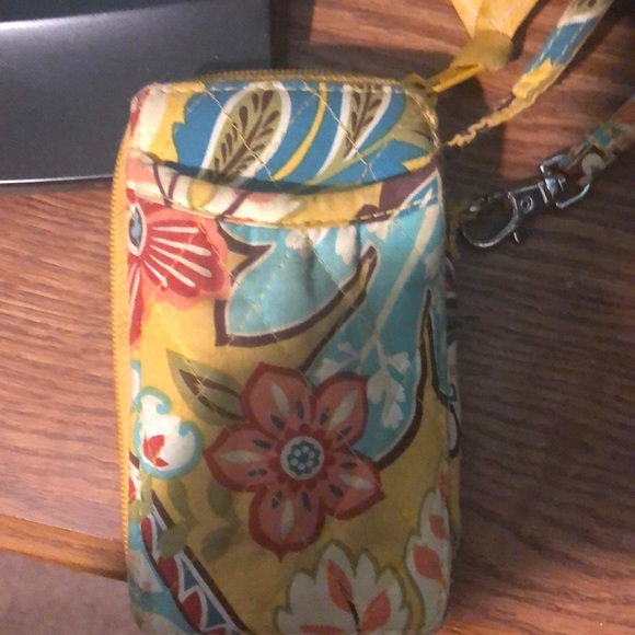 Vera Bradley wristlet - Picture 2 of 3